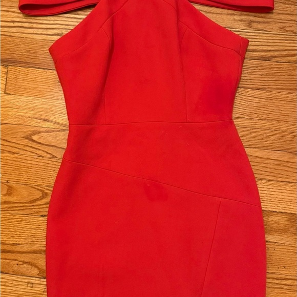 Elegant Red Halter Dress - Picture 3 of 6